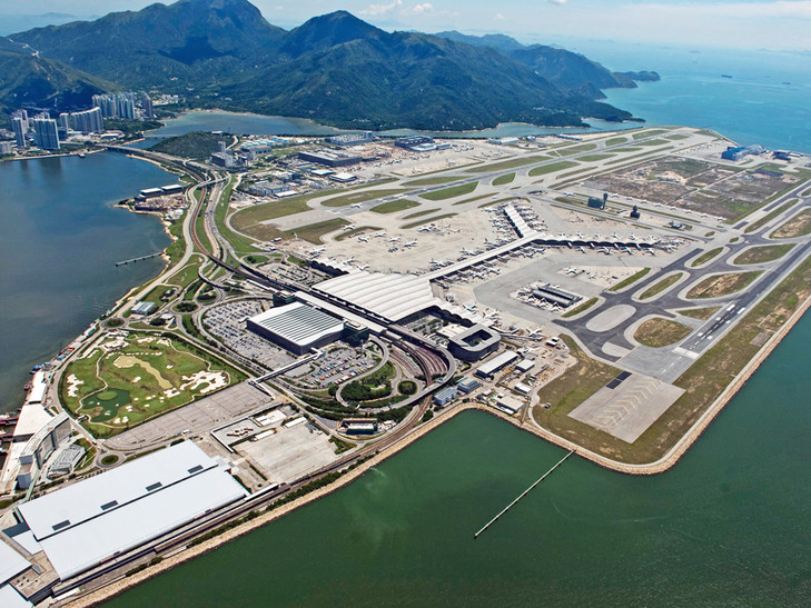 香港國際機場(chǎng)（HKG），在2016年2月貨運量比上一年同比下降了14.9％