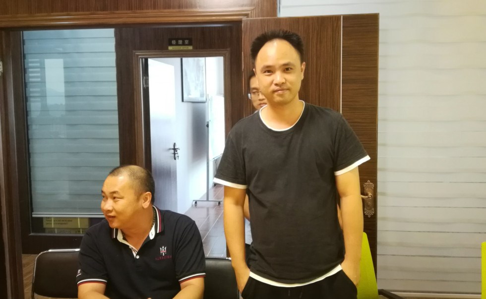 河源市三葉供應鏈管理有限公司副總經(jīng)理梁文輝和葉先華