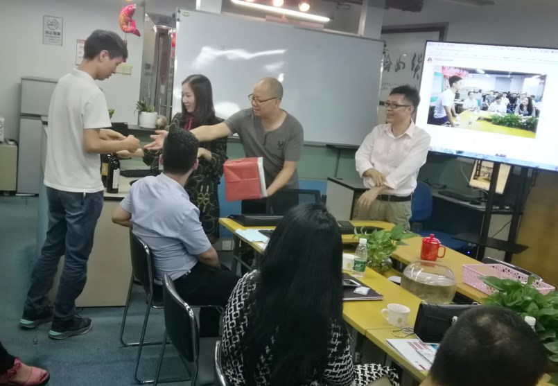 抽獎活動(dòng)：由贊助商澳世通（Austong Global Pty Ltd）國際創(chuàng  )始人鄧忠和黃炳軒、徐文良、陳志锽負責抽獎。