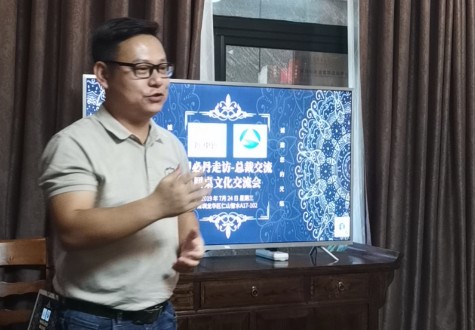 物流巴巴總經(jīng)理張學(xué)冬介紹了深圳市宏福圣貨運代理有限公司的物流巴巴網(wǎng)站的現狀與發(fā)展。