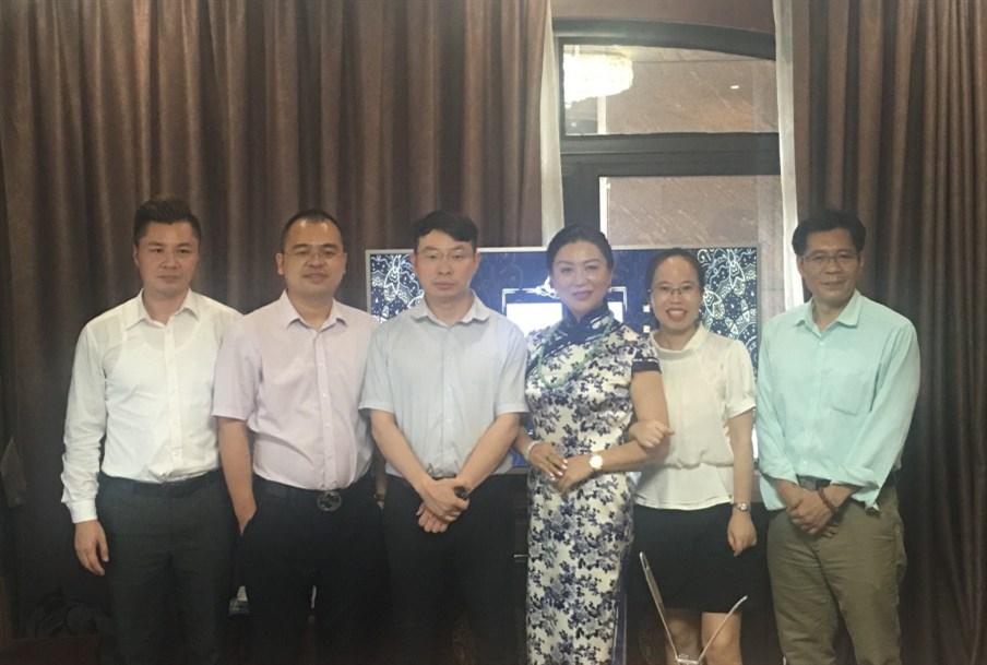 左起：王坤燦、張桅、林小舌、江琳琳、周婭琳和黃炳軒。